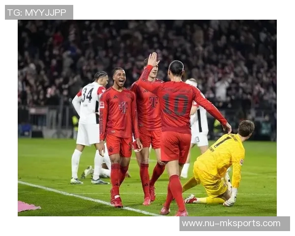 足球巨星携手排练精彩瞬间展现团队默契与运动艺术之美 足球巨星携手排练精彩瞬间展现团队默契与运动艺术之美